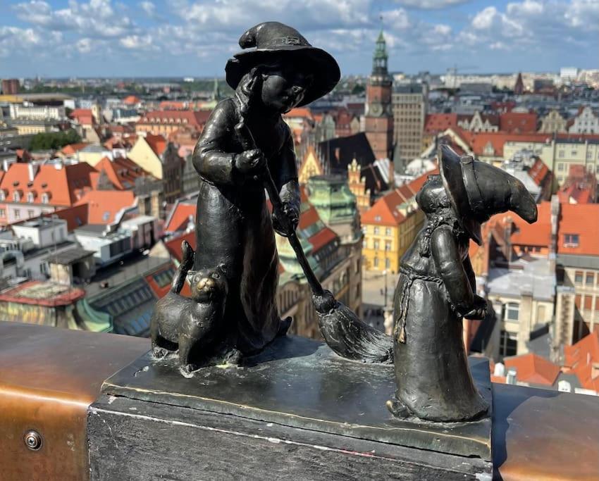 Rynek Pod Fredra Apartman Wrocław Kültér fotó